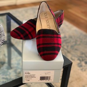 Buffalo plaid sophisticated flats. Like new!